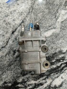 33h0gbp-8 Suzuki 16 King Quad 4x4 400 Gas Fuel Pump Good Working Condition #63