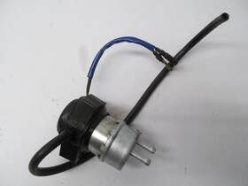 K4904-01055 Suzuki 2005 Quv620f Side X Engine Fuel Petrol Gas Pump